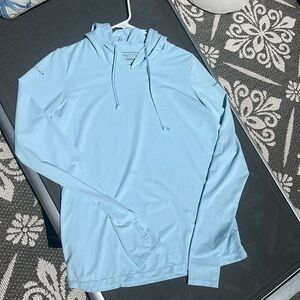 ANETIK Premium Performance Cabo De Sol Light Blue Pullover. Size Large. UPF 30+.